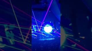 Jeff Lynnes ELO Over & Out tour Mr. Blue Sky outro live at United Center Chicago