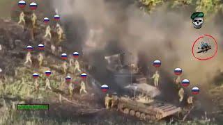 Horrible! Ukrainian FPV Drones Mercilessly Blow Up Entire Russian Infantry Entering the Frontline