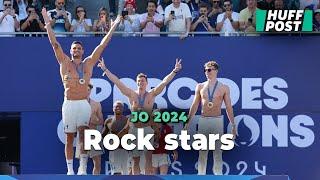 Léon Marchand et Florent Manaudou font le show (torse nu) au Parc des champions des JO de Paris 2024