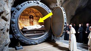 Vatican Vault Was FINALLY Opened,and What They Found Will Shock You