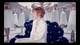 Mylène Farmer - Lonely Lisa (Clip Officiel HD)