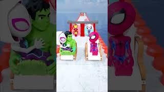 GTA V Kiss Run: Spidey Man Vs Hulk #gta