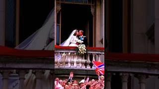 Princess Diana and prince Charles balcony kiss #love #kiss #balcony #kingcharles  #diana #ladydiana