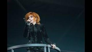 Mylène Farmer  C'Est Dans L' Air