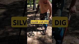 Live Silver Dig Metal Detecting At Old Church Yard! #metaldetecting #treasurehunting