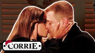 Daisy And Daniel KISS | Coronation Street