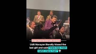 Udit Narayan started kissing female fans| Stage show me kiss Udit Narayan #kiss#uditnarayan