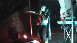 Les Crystal-Rockets Tribute-Don't stop live Cèsal 2010.wmv