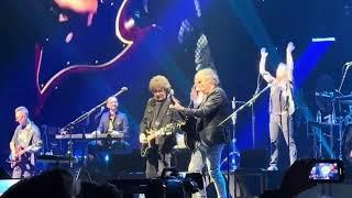 Jeff Lynne's ELO live "Mr Blue Sky" Kia Forum October 26, 2024